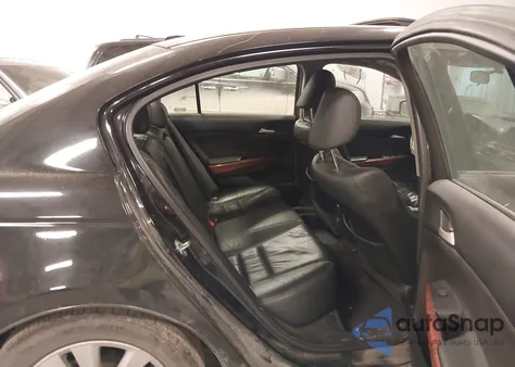 2011 Honda Accord 2.4 Ex-L from USA, damaged, VIN 1HGCP2F89BA080513